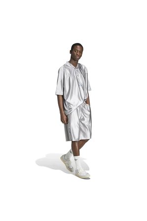 adidas Erkek  Kahverengi  Forma EQT JERSEY KX4835