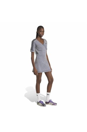 adidas Kadın  Kahverengi  Elbise DENIM DRESS KZ5057