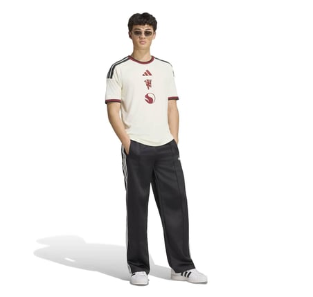 KA6876-E adidas Manchester United 26-27 Erkek Forması Bej