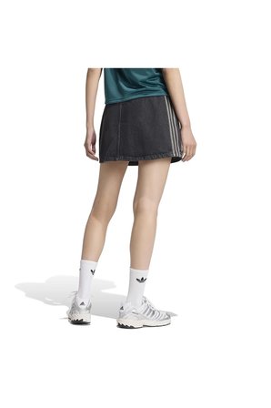 adidas Kadın Etek 3S SK D KQ6485