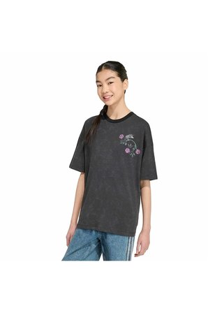 adidas Çocuk T-shirt GFX T KQ6083