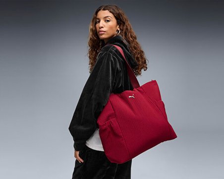 Puma UP SHOPPER Omuz Çantası-En: 37 Cm, Boy: 35 Cm, Derinlik: 15 Cm 09217803 Kırmızı