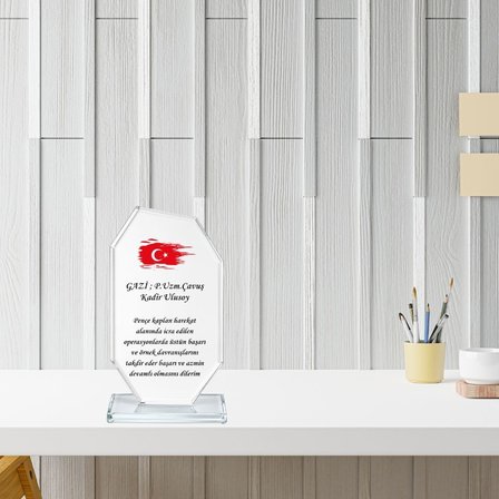 Kişiye Özel Türk Bayraklı Askeri Kristal Cam Plaket - Gazilik, Tayin ve Üstün Başarı Ödülü