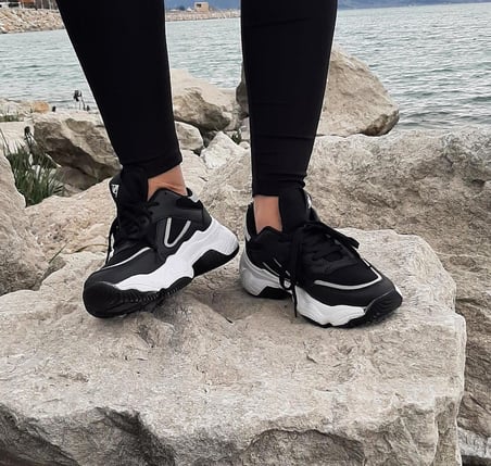Dunlop 2323 Siyah-Beyaz Renk Fuspetli Kalın Taban Spor Ayakkabı