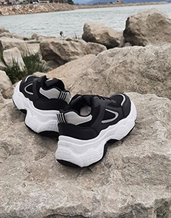 Dunlop 2323 Siyah-Beyaz Renk Fuspetli Kalın Taban Spor Ayakkabı