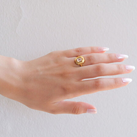 Altın Kaplama Zirkon Taşlı Baget Yüzük YZK-454