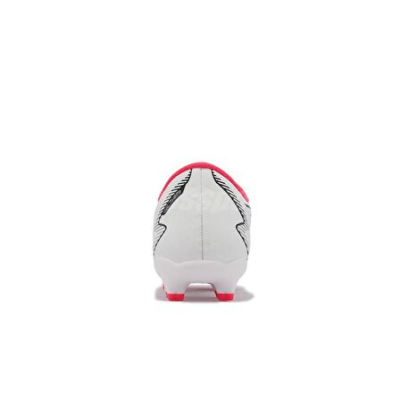 Puma ULTRA PLAY FG/AG Jr Beyaz Çocuk Halı Saha Ayakkabısı
