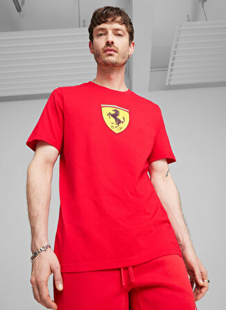 62380502 Ferrari Race Big Shield T Kırmızı Yuvarlak Yaka Regular Fit Baskılı Erkek T-Shirt