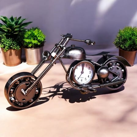 Kişiye Özel Metal Motosiklet Masa Saati - Erkek Ofis Hediyesi, Dekoratif Motorcu Masa Üstü Aksesuar