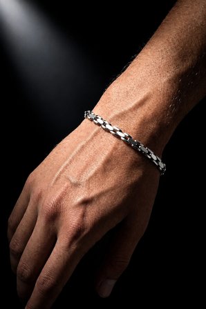Gümüş Görünümlü Çelik Unisex Bileklik - Günlük Kullanım Tarz Zincir, Spor ve Klasik Takı Aksesuar