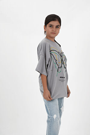 Kız Çocuk Gri Süprem Kumaş  Bisiklet Yaka Kelebek Baskılı Tshirt