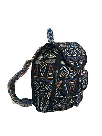 Kilim Desenli El Yapımı Sırt Çantası – Etnik Tasarım, Dayanıklı ve Katlanabilir