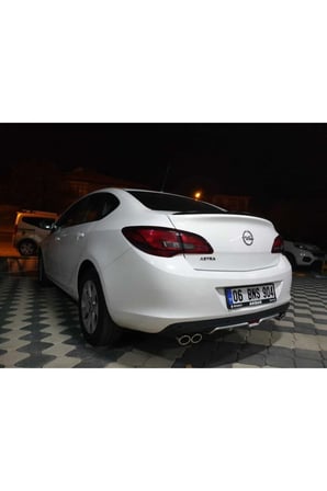 Opel Astra J Spoiler - Spoyler Piano Black-parlak Siyah