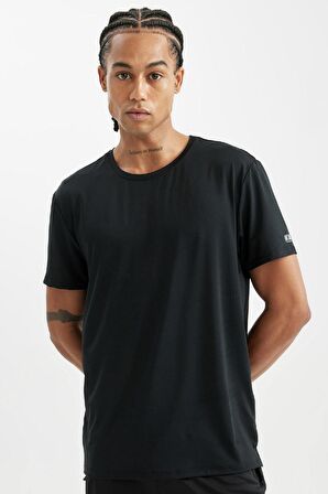 DeFactoFit Siyah Standart Fit Normal Kesim Bisiklet Yaka Sporcu Kısa Kollu Tişört C9175AX24AUBK81