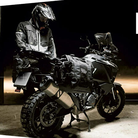 Shad TR40 Adventure Soft Yan Çanta X0TR402