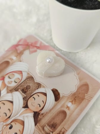 Pamuğum Atelier Kişiye Özel Tasarım Kartlı Kalpli Sabun Gelin Hamamı Hediyeliği (25 Adet)