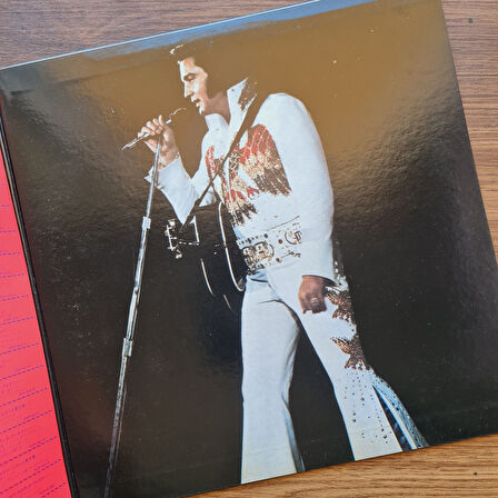 Elvis Presley – Elvis In Concert