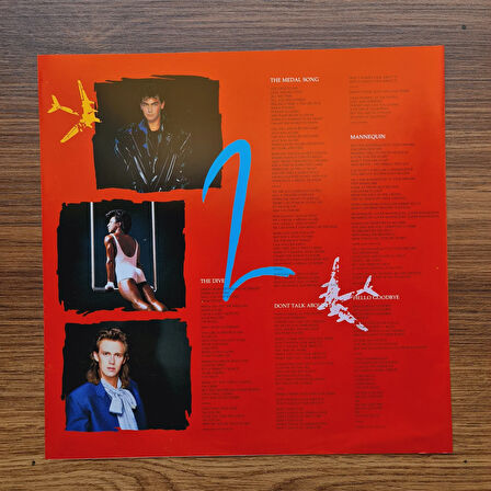 Culture Club – Waking Up With The House On Fire