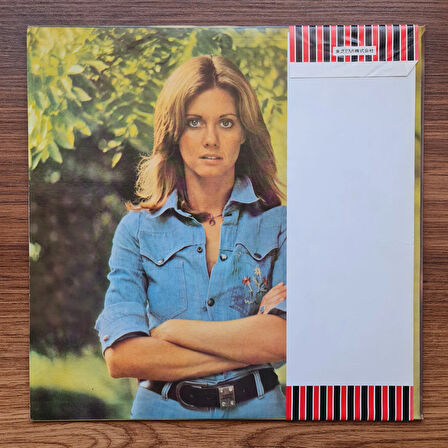 Olivia Newton-John – Let Me Be There