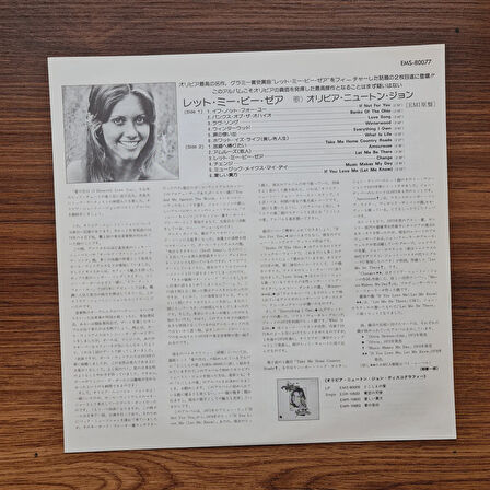 Olivia Newton-John – Let Me Be There