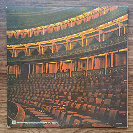 Deep Purple & The Royal Philharmonic Orchestra Conducted By Malcolm Arnold – Concerto For Group And Orchestra