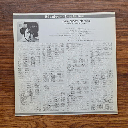 Linda Scott – Singles