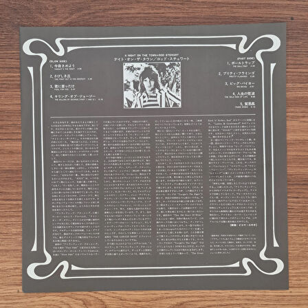 Rod Stewart – A Night On The Town