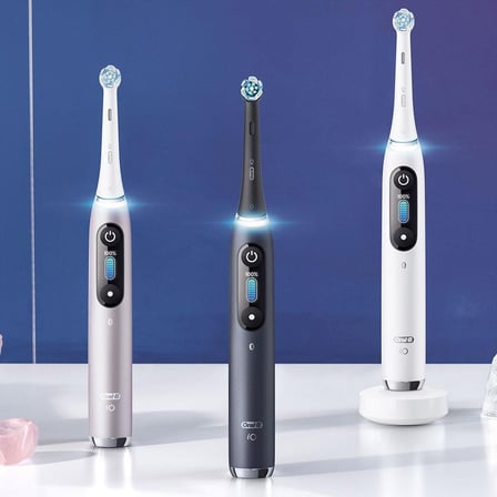 Oral-B iO 9 Şarjlı Diş Fırçası Seti 2'li - Siyah/Pembe