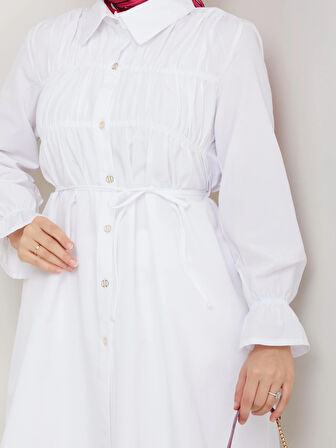 Kadın Düğmeli Bağcık Detaylı Beyaz Gömlek