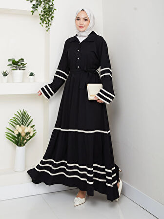 Kadın Çilek Kumaş Şerit Detaylı Kuşaklı Siyah Elbise 