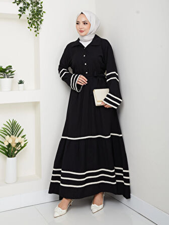 Kadın Çilek Kumaş Şerit Detaylı Kuşaklı Siyah Elbise 