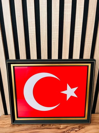 Lüks Çerçeveli El Yapımı Türk Bayrağı Makam ve Ofis Hediyesi