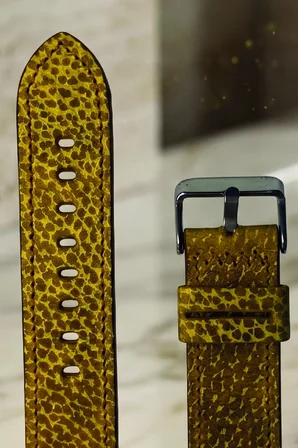 22mm Hakiki Deri Saat Kordonu Premium Klasik Saat Kayışı Dayanıklı ve Konforlu - Sarı