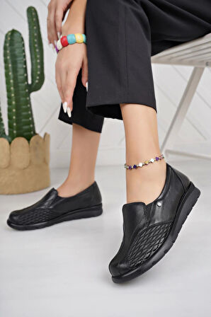 Muya 323794 Siyah Hakiki Deri 6 Nokta Kemik Çıkıntısı Ayakkabı