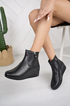 Muya 324804 Siyah Hakiki Deri Çift Fermuarlı 6 Nokta Kadın Bot