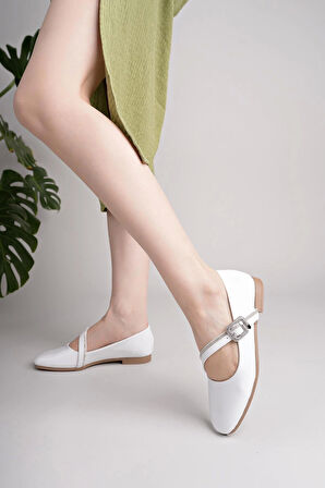 Nesil Shoes Swell 20821 Beyaz Rugan Tokası Taşlı Kadın Babet