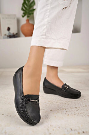 Castle Black 9007 Siyah Hakiki Deri Günlük Kadın Ayakkabı