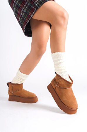 Kadın Palermo Siyah Süet İçi Kürklü Kalın Tabanli (4,5 cm ) Mini Kısa Bot