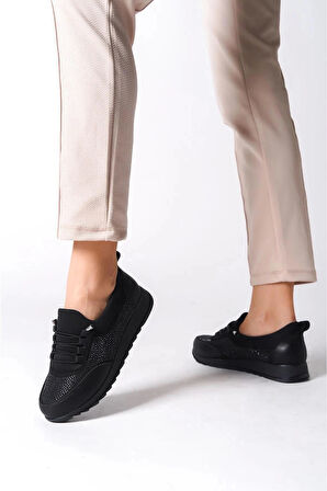 Kadın Galina Siyah Platın Bağcıklı Lastikli Ortopedik Rahat Taban Taş Detaylı Günlük Babet Anne Ayakkabısı