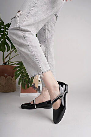 Nesil Shoes Swell 20821 Siyah Rugan Tokası Taşlı Kadın Babet