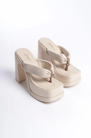 Kadın Geyala Siyah Parmak Arası (12 cm ) Platform Topuklu Terlik