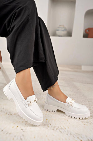 Nesil Shoes Diva 2854 Beyaz Hakiki Deri Tokalı Kadın Ayakkabı