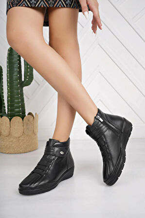 Muya 324794 Siyah Hakiki Deri Cırtlı-Fermuarlı 6 Nokta Kadın Bot