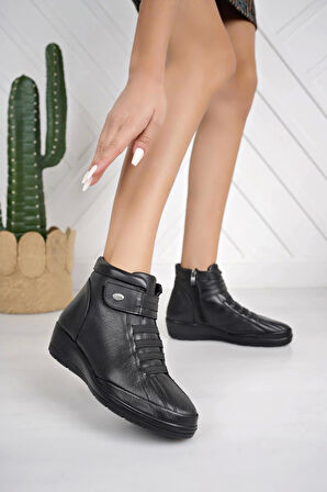 Muya 324794 Siyah Hakiki Deri Cırtlı-Fermuarlı 6 Nokta Kadın Bot