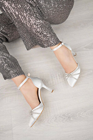 Nesil Shoes Elva 228 Gümüş Saten Taşlı Topuklu Kadın Ayakkabı