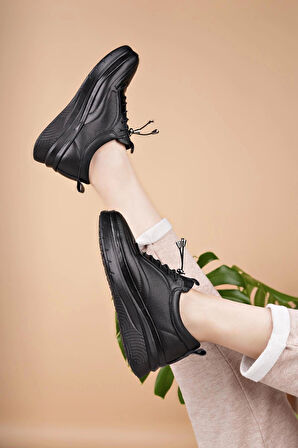 Modessa 121 Siyah Bağcıklı Hakiki Soft Deri Kadın Ayakkabı