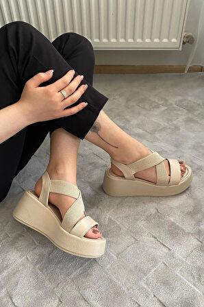 Kadın Mokka Bej Lastik Detaylı  Dolgu Tabanlı Sandalet