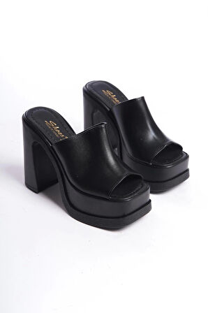 Kadın Marci Beyaz Geniş Bantlı (12 cm ) Platform Topuklu Terlik 1001