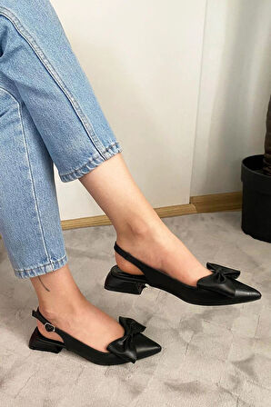 Sista Siyah Cilt Fiyoklu Arkası Acık 2 cm Topuklu Sivri Burun Babet