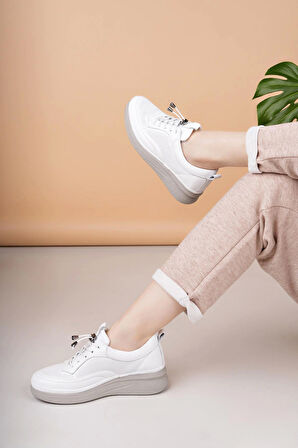 Modessa 121 Beyaz Bağcıklı Hakiki Soft Deri Kadın Ayakkabı